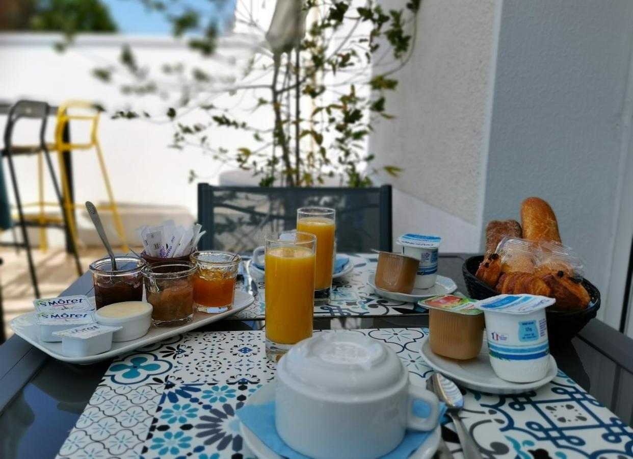 Hotel Le Pasteur Руайян Экстерьер фото