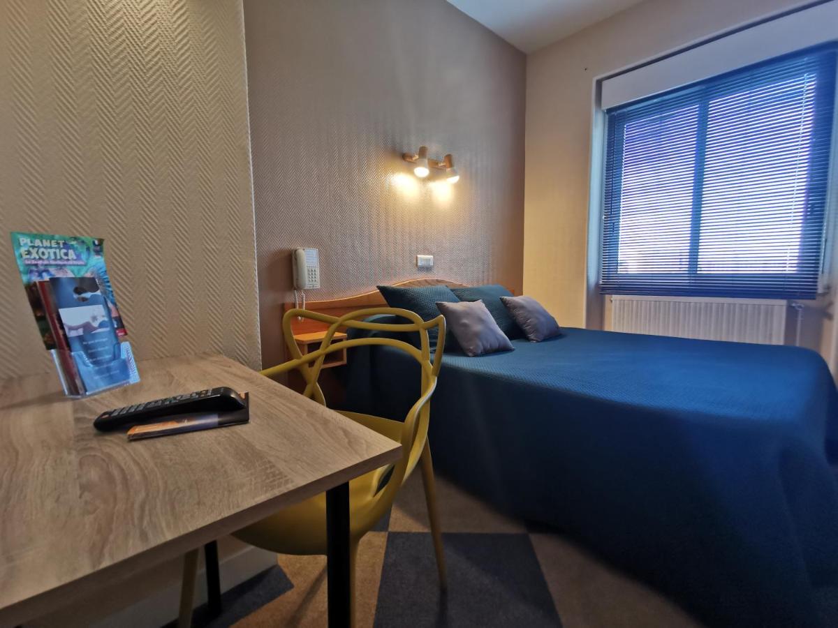 Hotel Le Pasteur Руайян Экстерьер фото