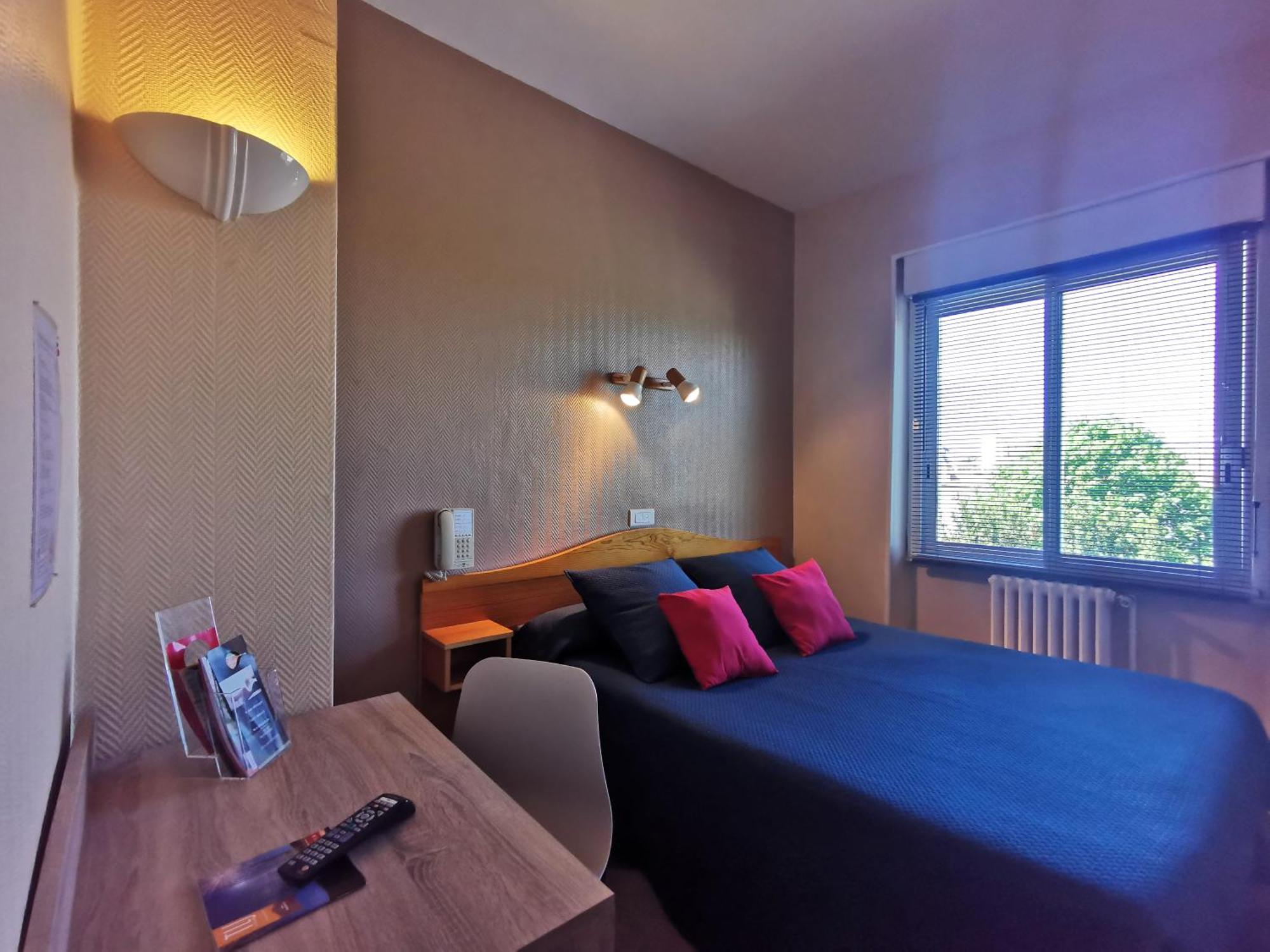 Hotel Le Pasteur Руайян Экстерьер фото